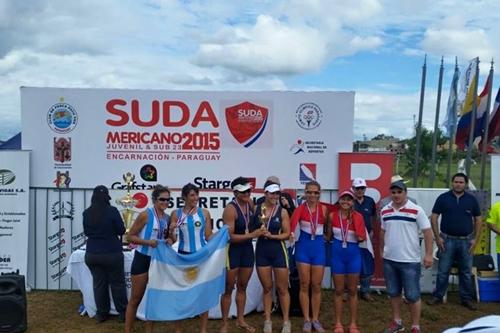                                 Ouro no Double Feminino Sub-23 com Nayara Furtado e Gabriela Salles / Foto: Divulgação / CBR